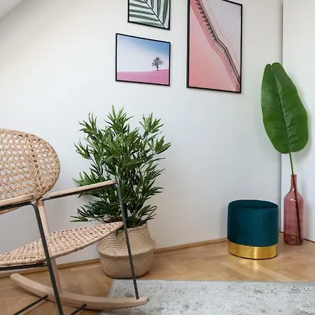 Apartment Gozsdu Design *
